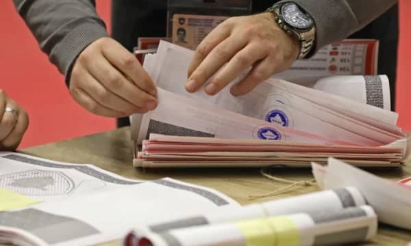 Numërohen rreth 28% e votave në ambasada, këta janë kandidatët më të votuar
