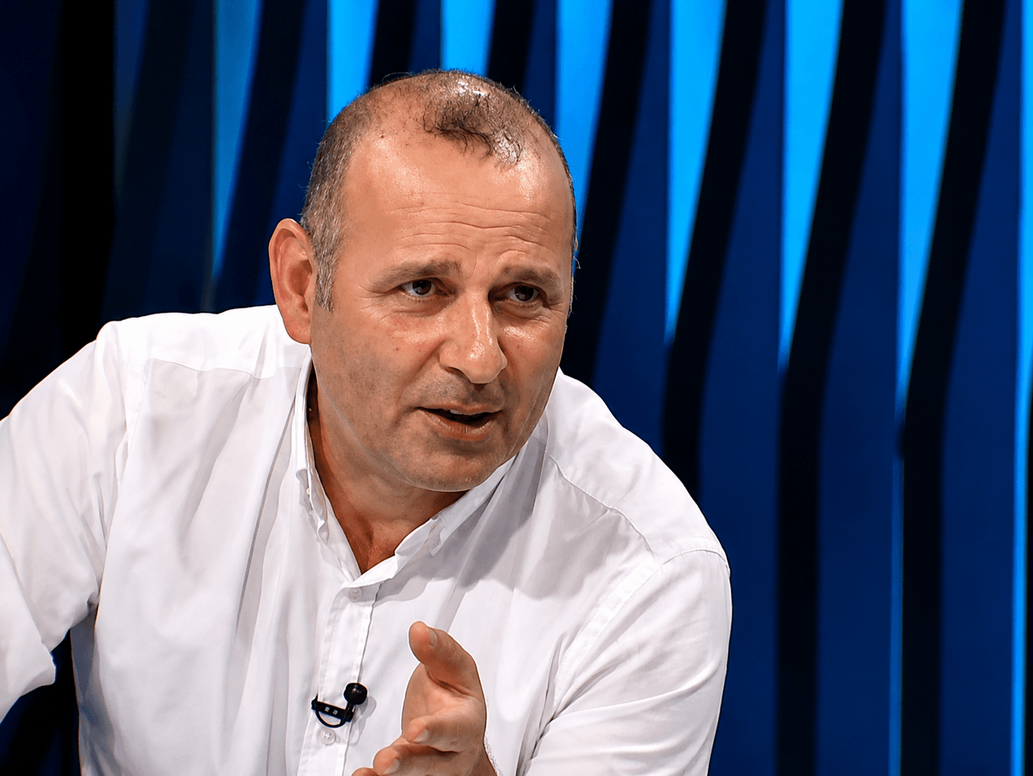 ”LDK-ja është ndarë nga lakmia”, Canaj: Abdixhiku po i mashtron të gjithë