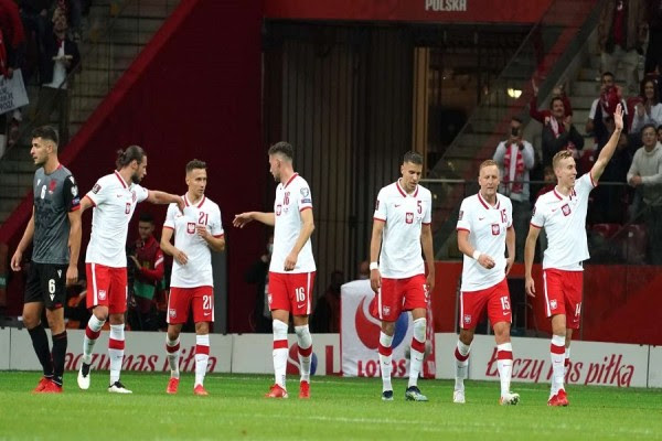 L Albanie Est Battue Par La Pologne