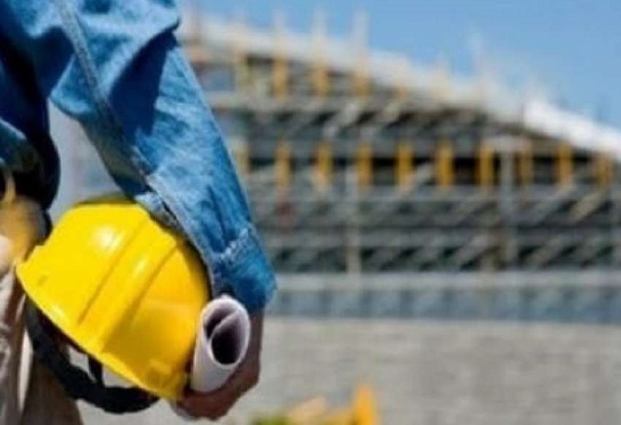 Vdiq një punëtor në vendin e punës në Pejë