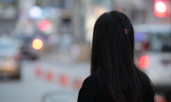 Zhduket e një e miturë në Pejë