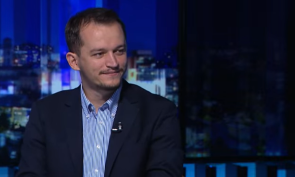 cakolli-e-cuditshme-sesi-takimet-per-president-te-mbahen-ne-zyren-e-kryeministrit