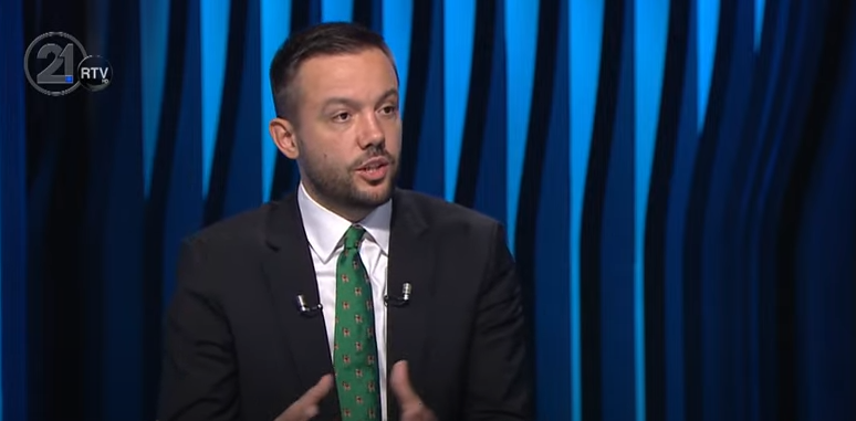 tahiri-i-kunderpergjigjet-kurtit-proceset-serioze-nuk-kryhen-me-whatsapp