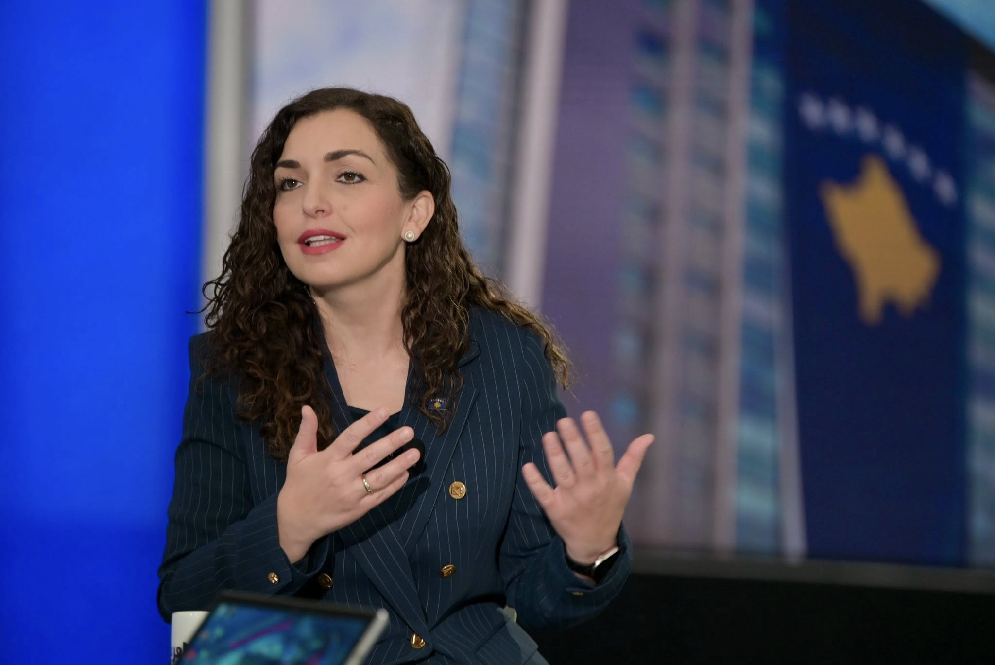 Osmani në Ditën e Gruas  Pa pjesëmarrjen e grave nuk ka paqe të qëndrueshme