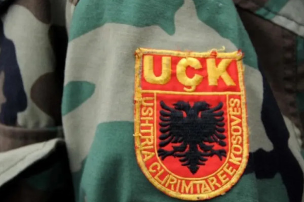 thirrje-per-hetim-ndaj-gecit-jashari-turp-s-duhet-te-kete-vend-ne-kuvend