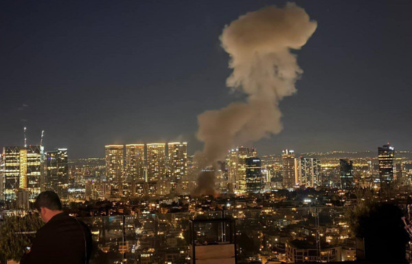 Raketa balistike godet Tel Avivin  shpërthime të shumta në hapësirën ajrore mbi Doha