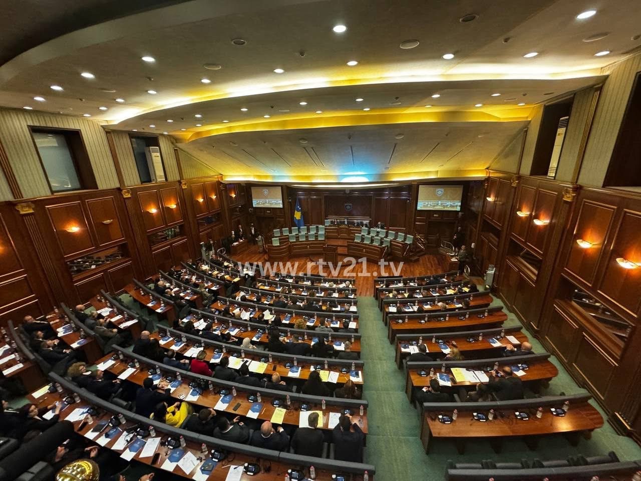 Zgjidhen nënkryetarët  përfshirë Simiqin e Listës Serbe