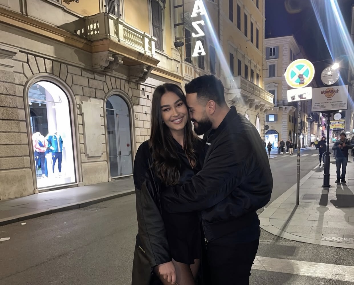 capital-t-dhe-adrola-ndezin-rrjetin