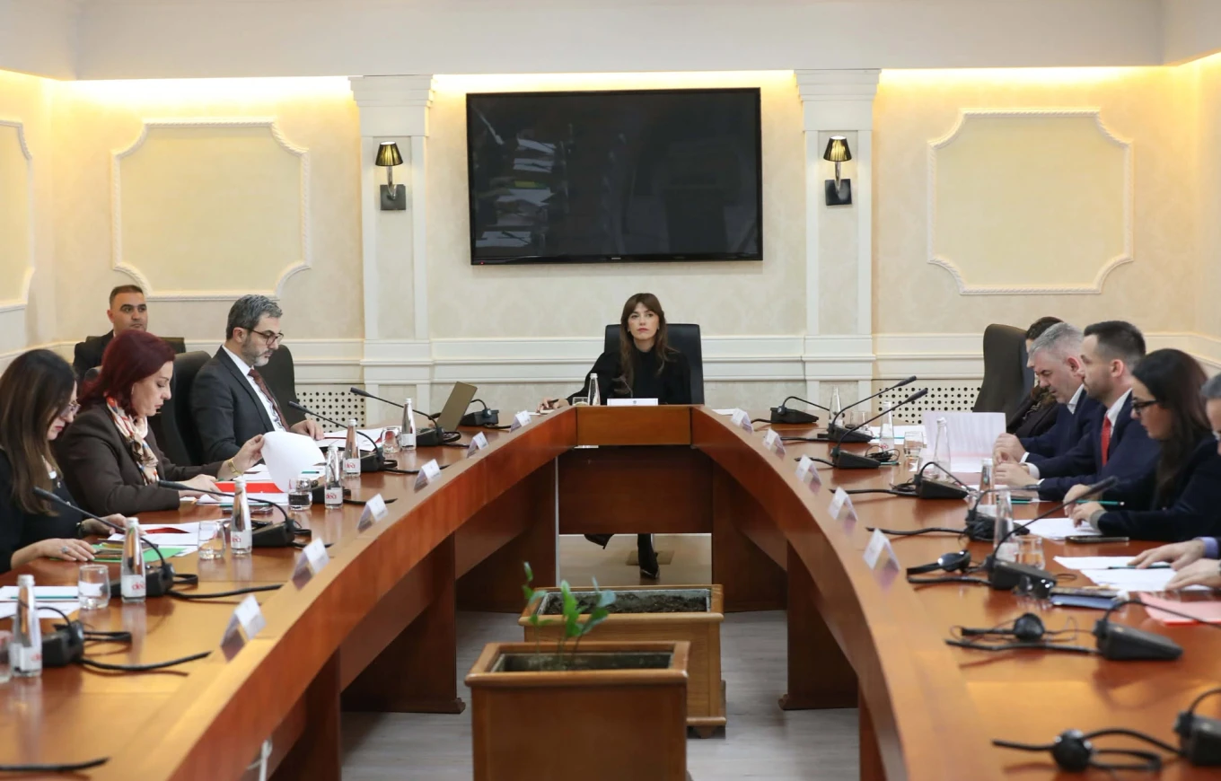 kuvendi-mban-seance-me-fillim-prej-ores-19-00