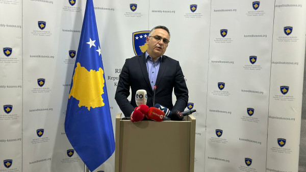 AAK mbështet rezolutën e propozuar nga PDK ja