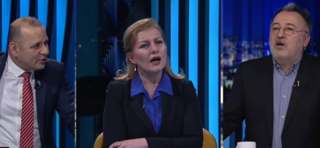  Pse po e mbron LVV në     Canaj  Lama e Muja për lasen në  Click 