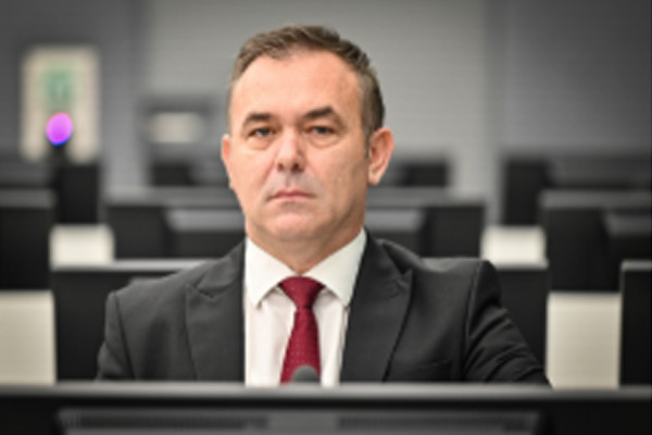 Selimi  Historia s mund të rishkruhet  armët për ne ishin mbijetesë