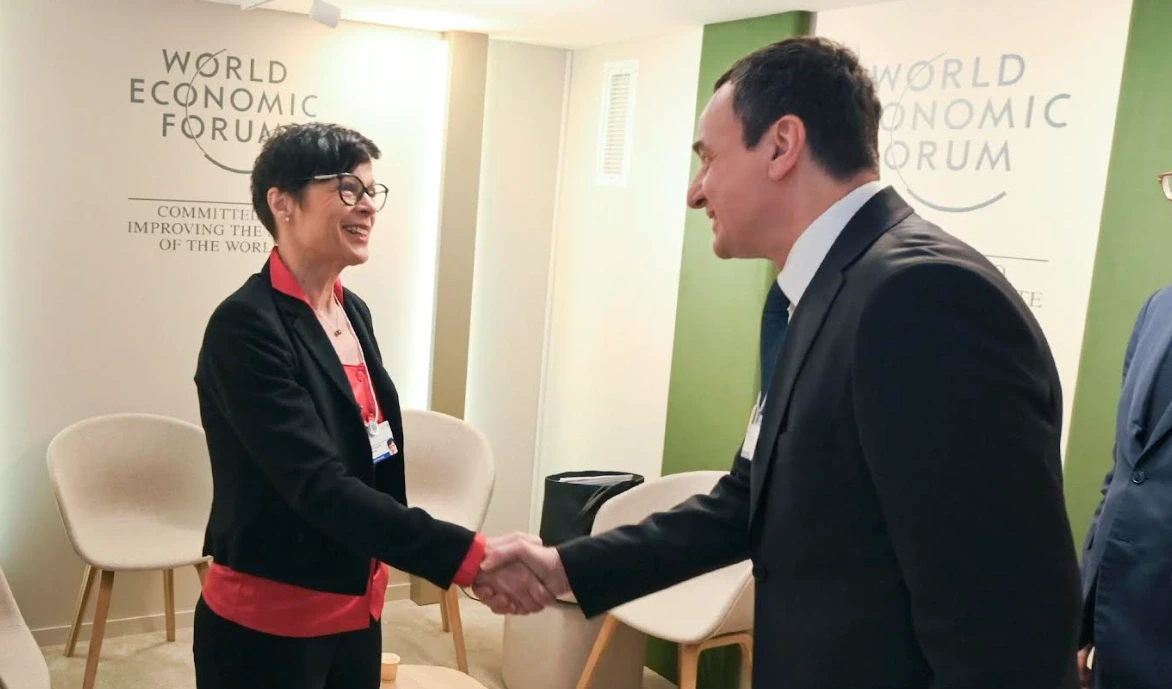 Kurti bisedon me Marta Kosin për ecurinë e Kosovës drejt integrimit në BE