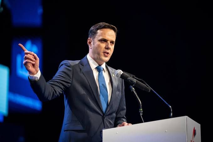 AGK ja e dënon gjuhën e papranueshme të Lumir Abdixhikut kundër mediave dhe gazetarëve