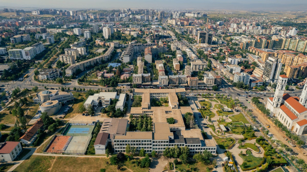 Bllokohet rruga në Prishtinë për garën  Kosova në Lëvizje 