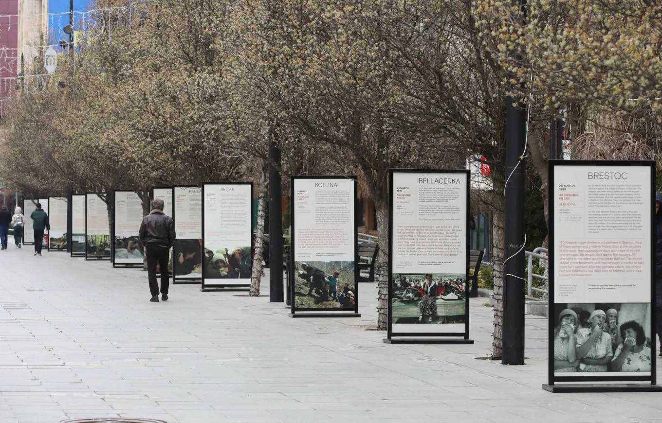 kerkojne-falje-organizatat-qe-paraqiten-pasaktesi-ne-ekspoziten-per-masakrat-ne-kosove