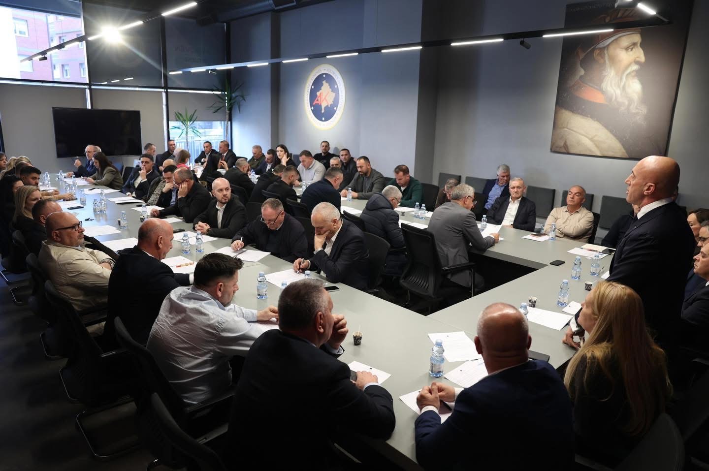 aak-pezullon-procesin-e-brendshem-zgjedhor-pergatitet-per-zgjedhje-nacionale