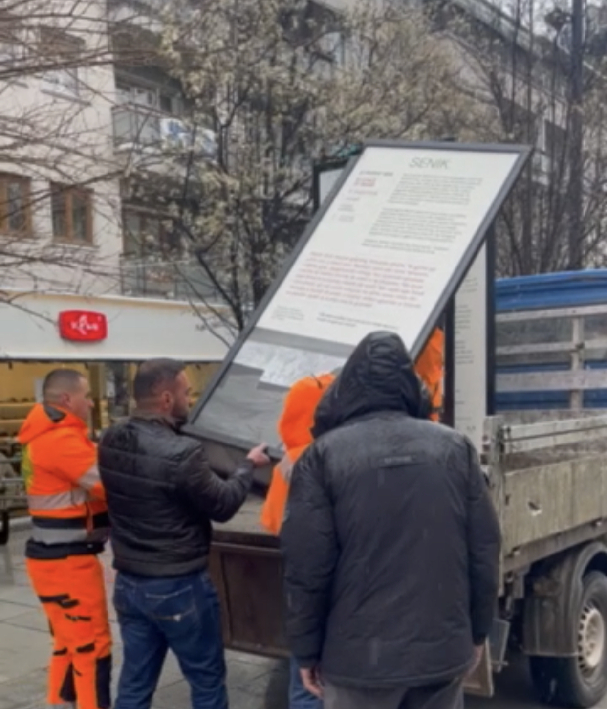 Fondi i Natasha Kandic për ekspoziten   Serbia vrau civilë  jo njerëz të armatosur në Dubravë dhe Meje