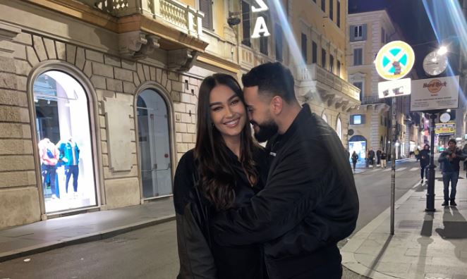 adrola-dushi-ia-uron-ditelindjen-publikisht-capital-t-dhurata-me-e-madhe