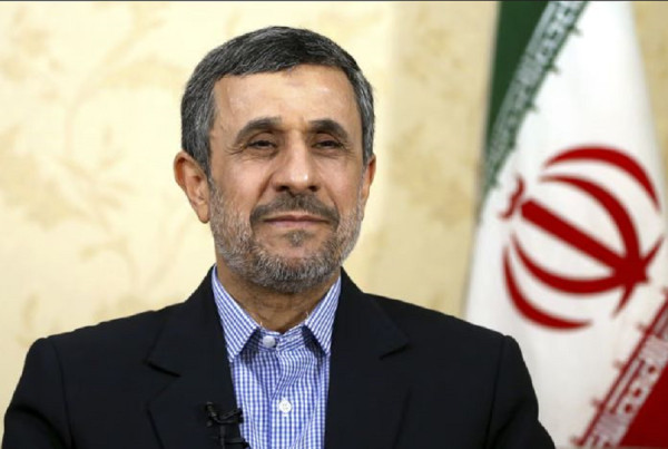 Vritet ish presidenti iranian Mahmoud Ahmedinejad