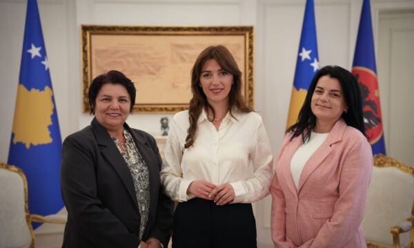 Haxhiu emëron Vasfije Krasniqin e Shyhrete Tahirin të deleguara për çështjen e të mbijetuarave të dhunës seksuale gjatë luftës