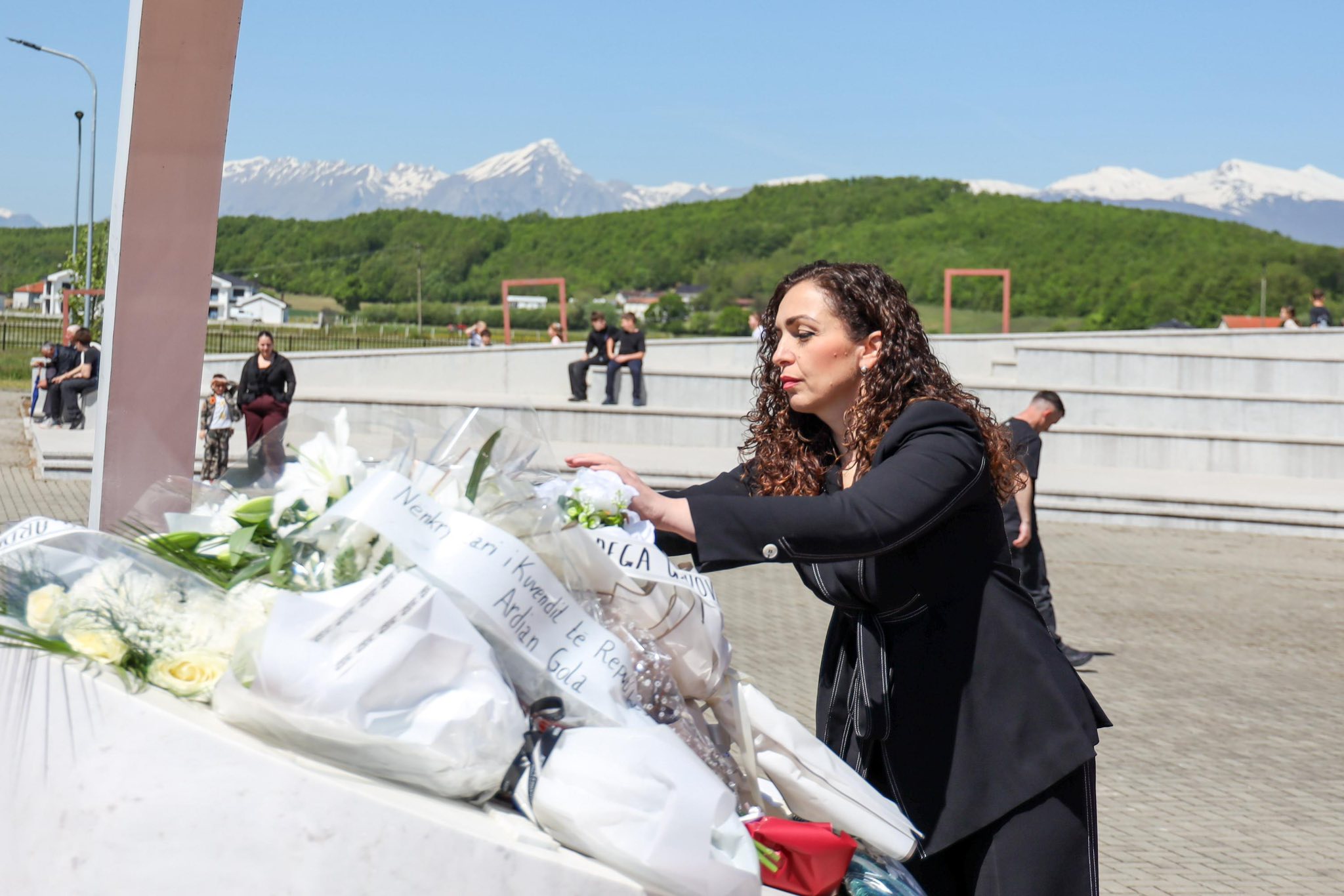 Osmani  Kujtimi i mas krës së Mejës të shërbejë si udhërrëfyes për të ardhmen