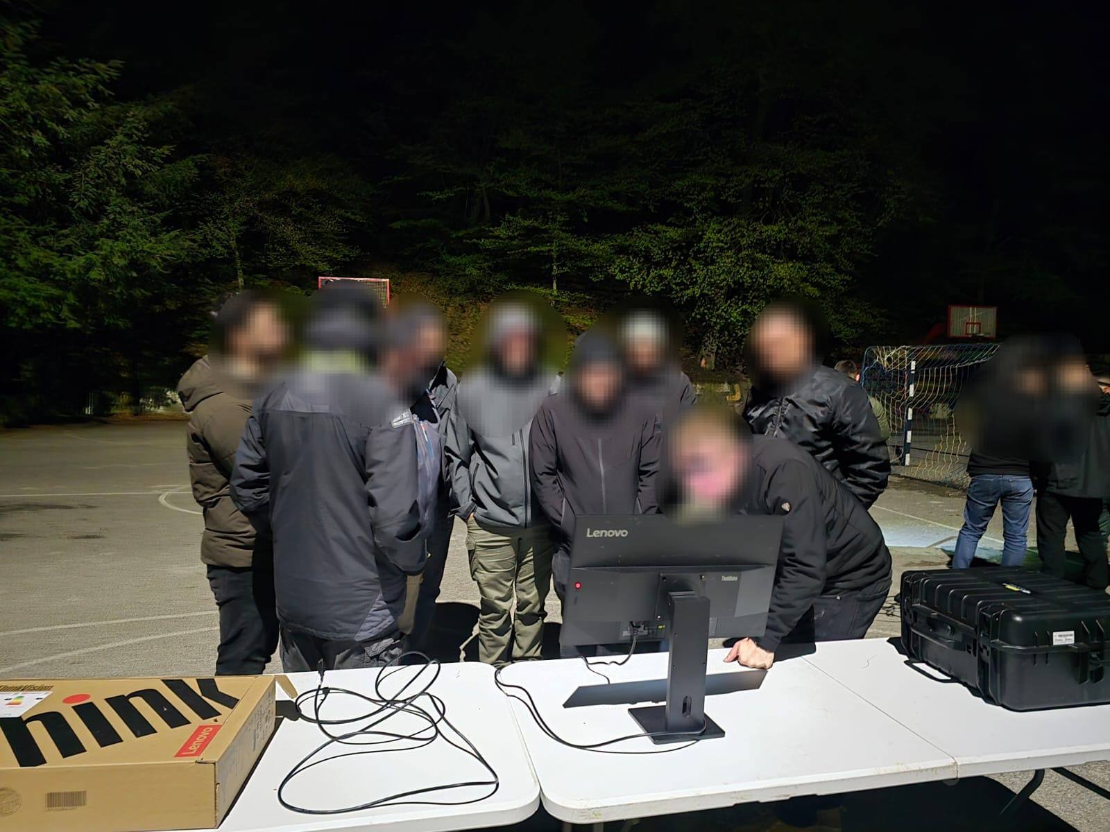 12 zyrtarë policorë përfunduan trajnimin për dronë dhe antidronë