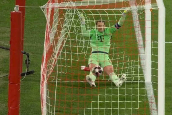 Arda Güler ndëshkon Neuerin  portieri gjerman pranon fajin pas ndeshjes