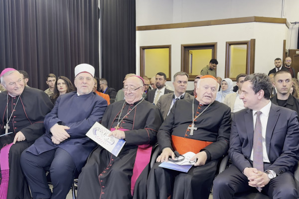 Kurti  Bashkëjetesa ndërfetare shkon përtej tolerancës