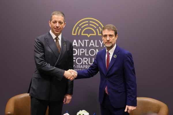 hoxha-takon-gjuriqin-kosova-dhe-lugina-e-presheves-ne-qender-te-diskutimit