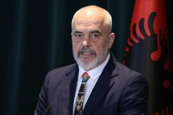 Rama për vdekjen e Qosjes  Lamtumirë shqiptar i mirë