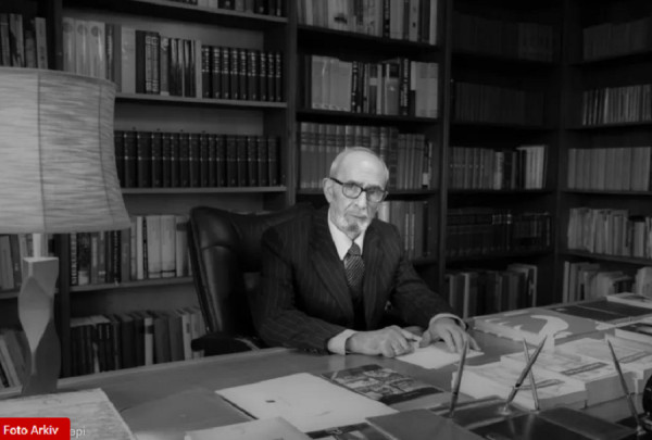 Ditë zie në Kosovë në nderim të akademik Rexhep Qosjes