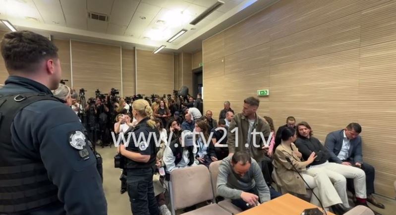 Rasti  Banjska  në ballinat botërore  mediat e huaja raportojnë për tre të akuzuarit