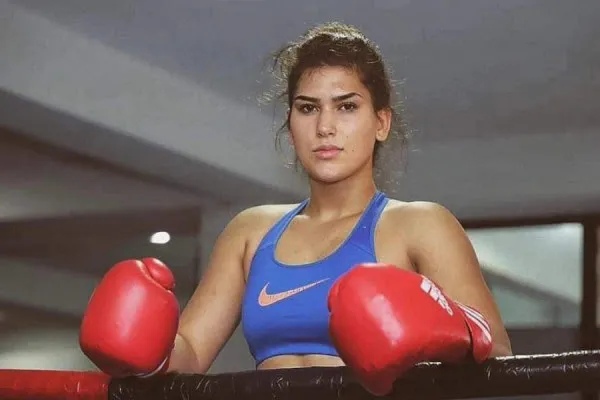 Donjeta Sadiku sot në ring për medalje në Kupën Botërore të Boksit