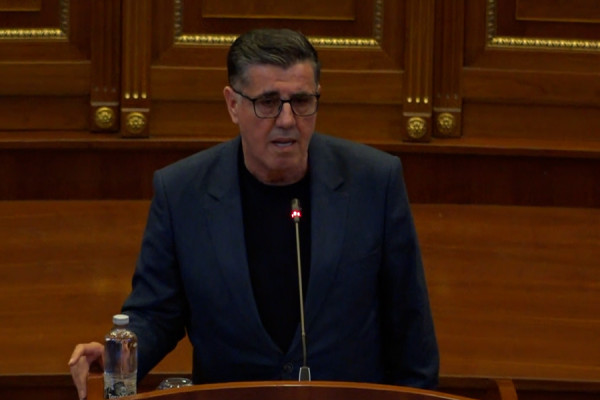  Ka shumë mjegull   Haziri kërkon që Kurti të raportojë në Kuvend për dialogun