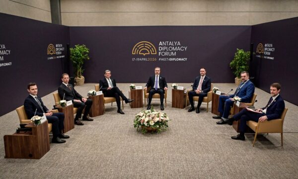 kryediplomatet-e-ballkanit-perendimor-mblidhen-ne-antalya-konjufca-jep-detaje-per-takimin-ku-ishte-edhe-gjuriq