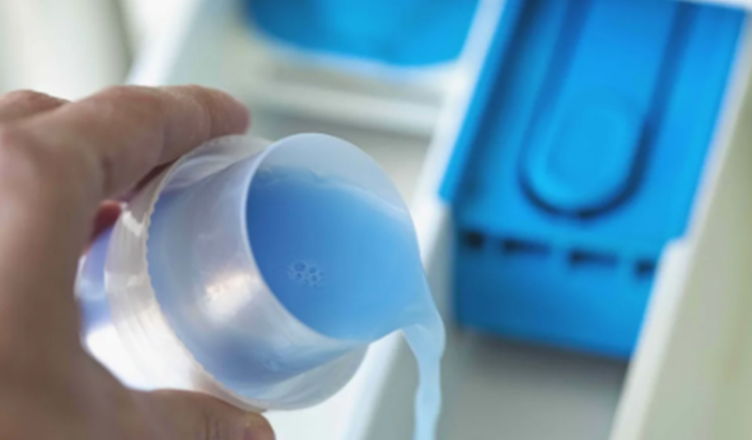 Këto rroba nuk duhet të lahen kurrë me zbutës  mund t i shkatërroni pa e kuptuar