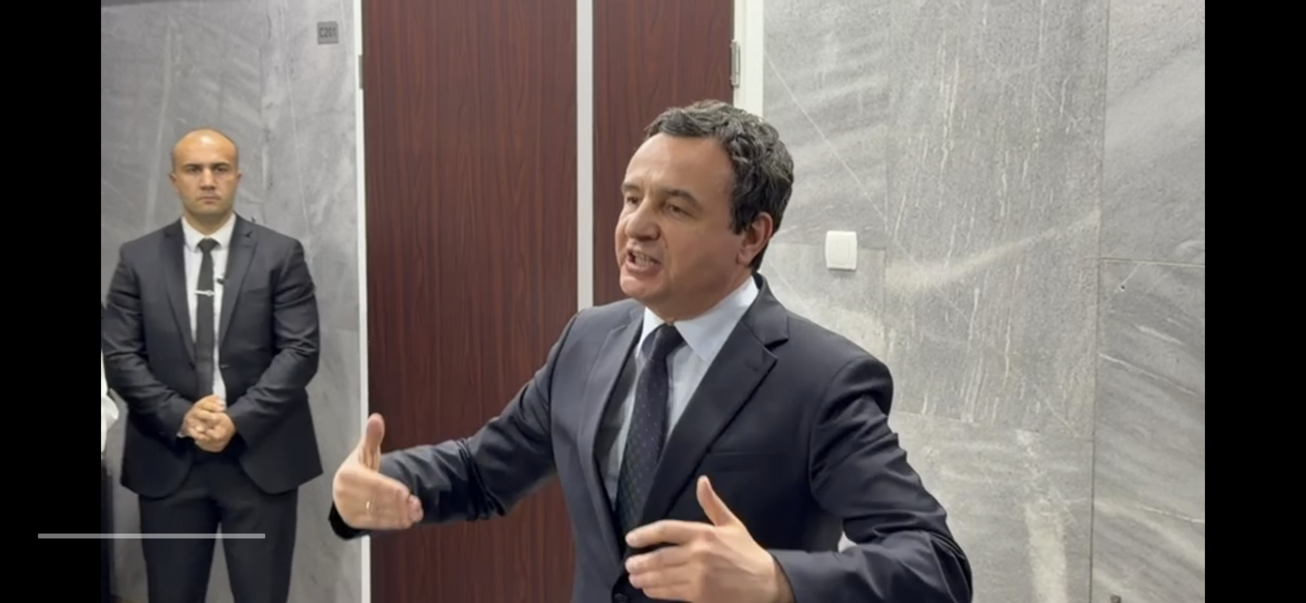 Kurti  Hatixhe Hoxha është dakorduar të tërhiqet nga kandidatura