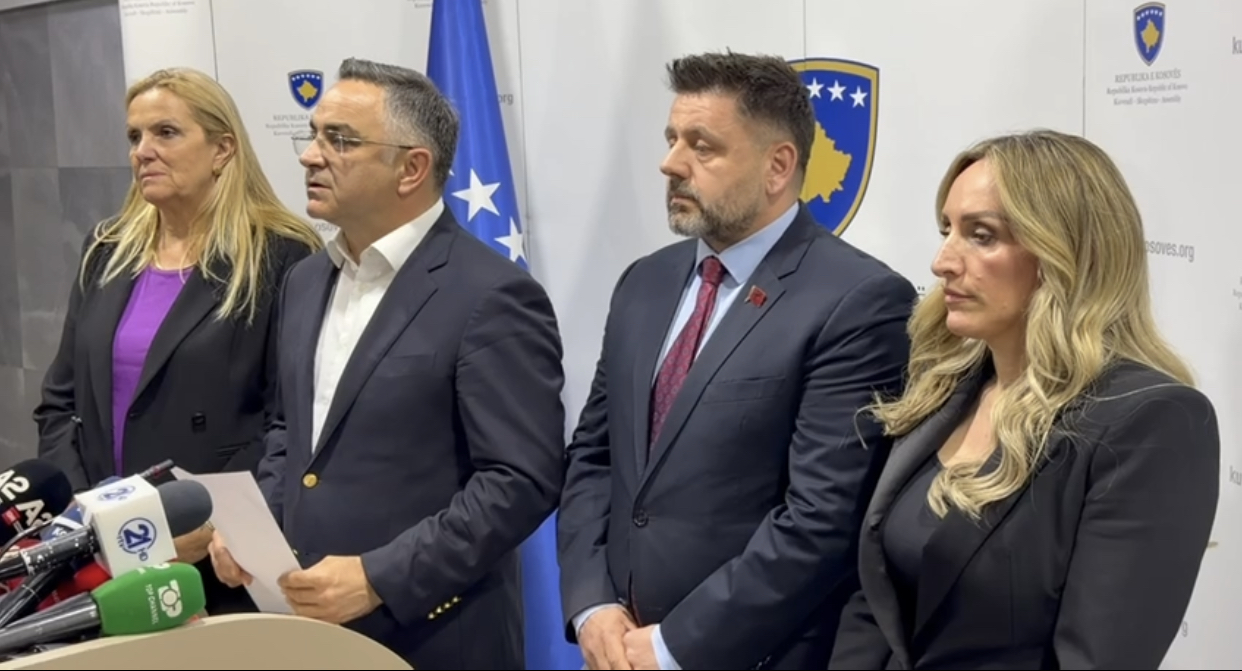 Tahiri  Procesi për Presidentin vetëm emrin demokraci nuk e ka  nuk bëhemi pjesë e tij