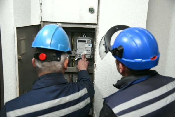 minti-shton-masat-ne-mbrojtje-te-konsumatoreve-te-energjise-elektrike