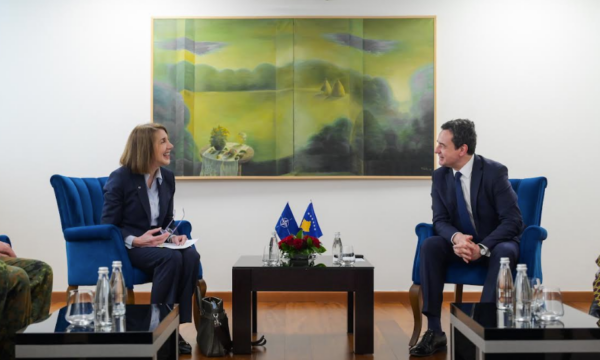 Kurti pret në Qeveri zyrtaren e lartë të NATO s  flasin për çuarjen së ushtrisë në Gaza