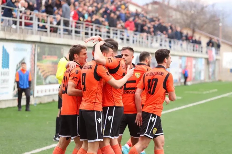 drita-dhe-ballkani-nuk-gabojne-ne-shtepi-mbyllen-ndeshjet-e-superliges