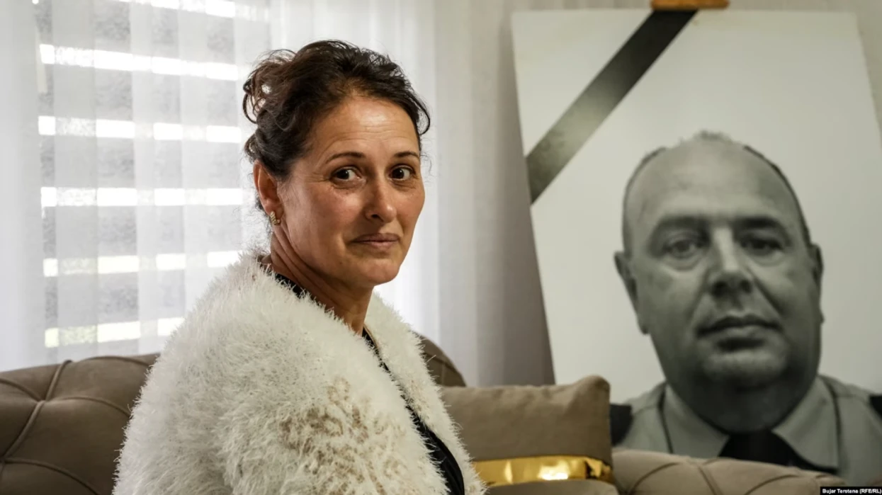  Për ne  ai ka qenë gjithmonë hero   Jeta e Afrim Bunjakut nga kujtimet e gruas së tij