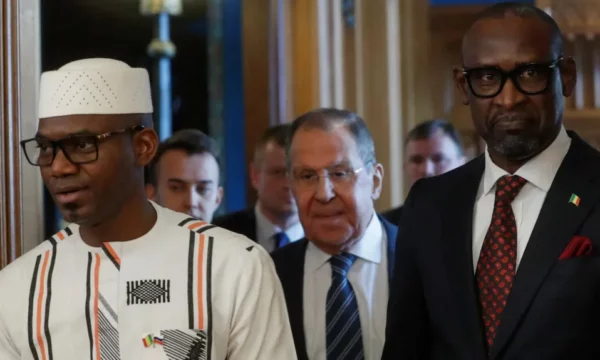 Ministri i Mbrojtjes i Malit vritet në sulmet e rebelëve