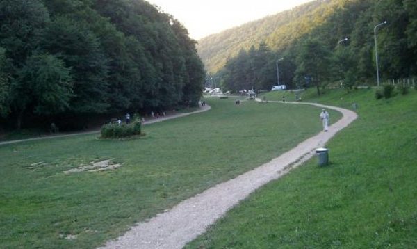 Për 1 maj  Komuna e Prishtinës ndalon qarkullimin e të gjitha automjeteve private në drejtim të Gërmisë