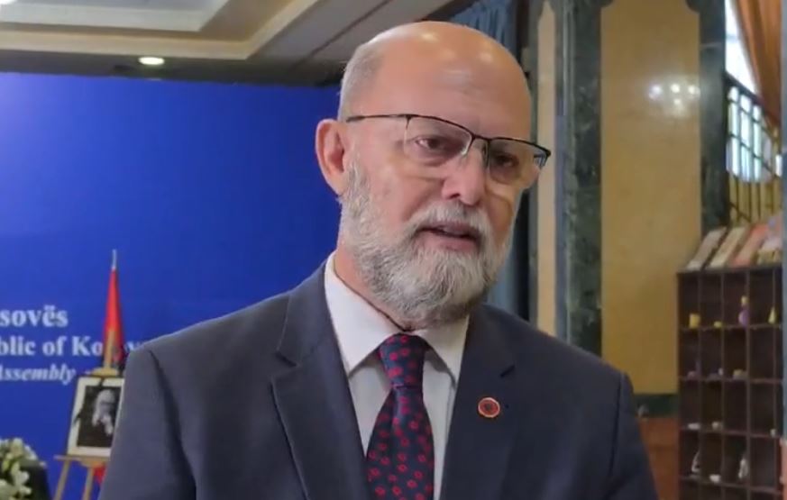  Penë e artë e Kosovës dhe Shqipërisë   Malaj vlerëson figurën e Qosjes