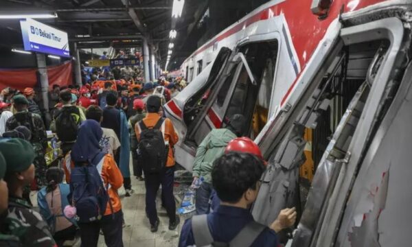 14 të vdekur dhe 84 të plagosur në një aksident hekurudhor në Indonezi