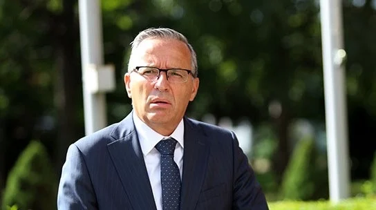 hamza-kosova-po-rreshqet-drejt-varferise
