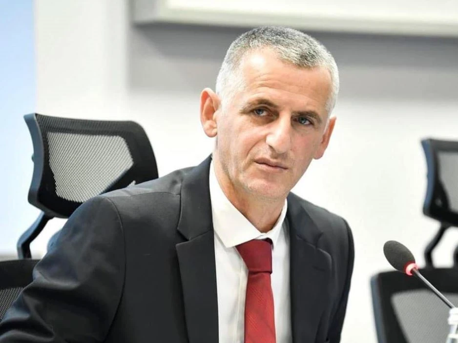 Durmishi njofton se s do të jetë pjesë e listës së Vetëvendosjes