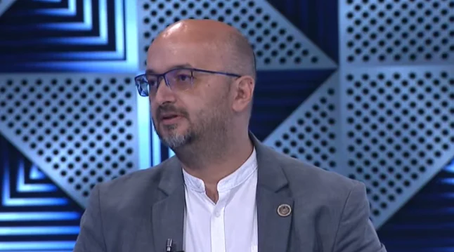 Shala  Ideja për xhandarmëri lindi nga çështja e targave dhe reciprocitetit